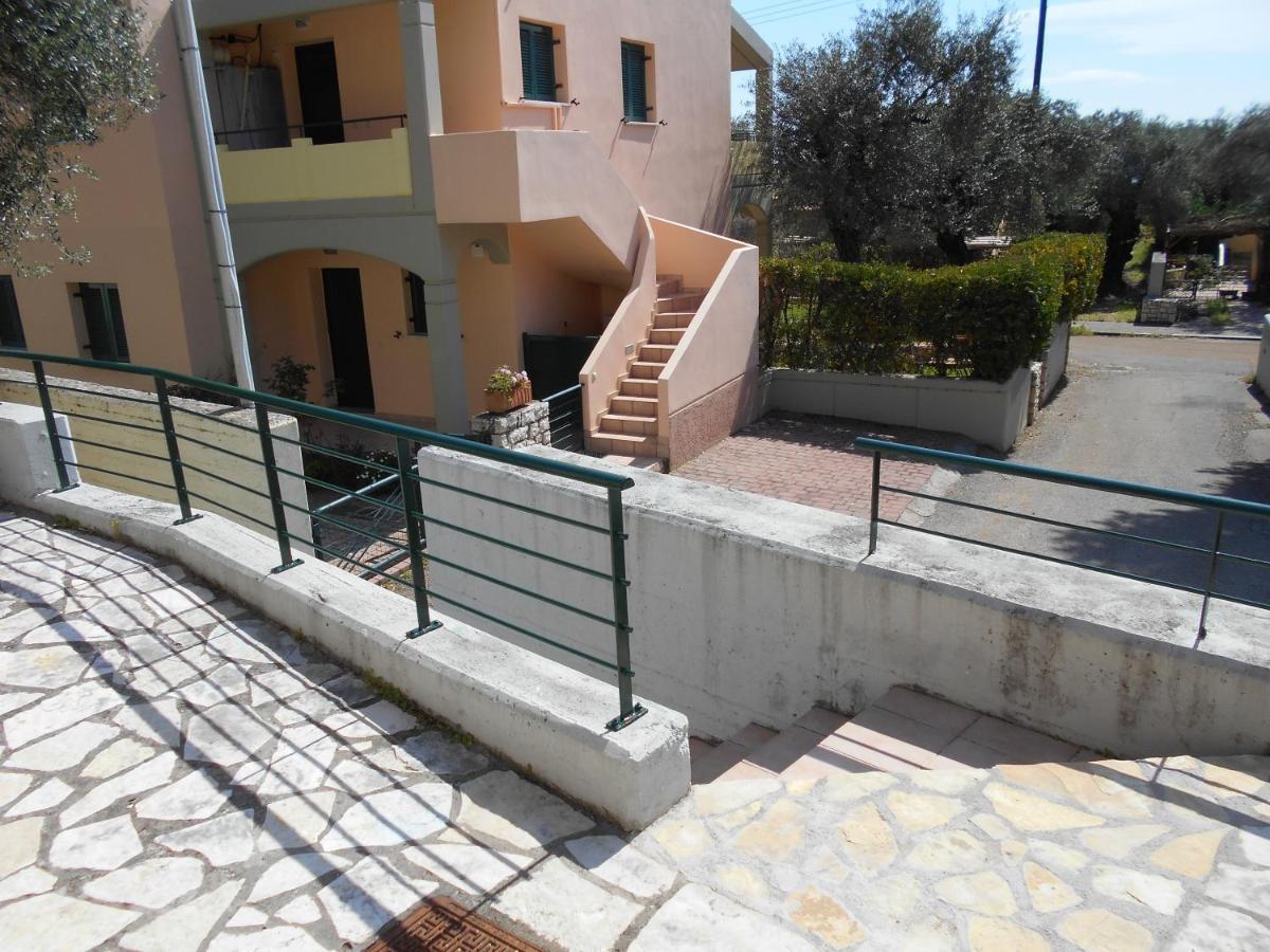 Lukia Barbati Mare Villa Bagian luar foto